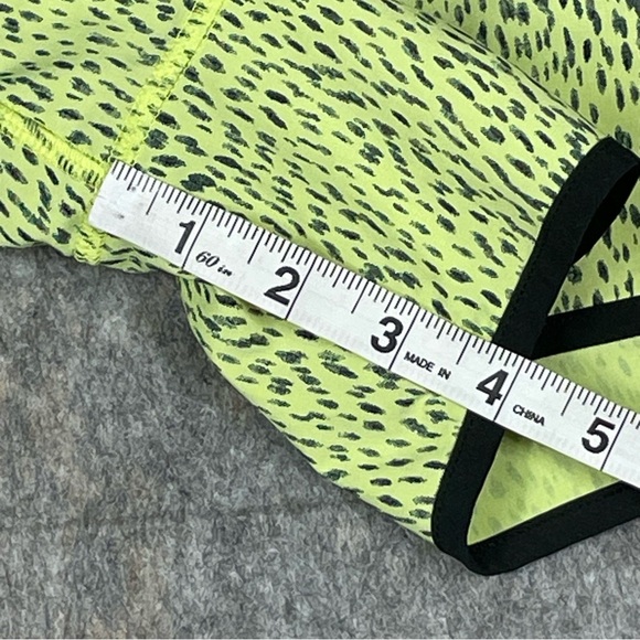 Lululemon Running Athletic Outdoors Athleisure Dottie Dash Print Speed Shorts  6 - Picture 13 of 13